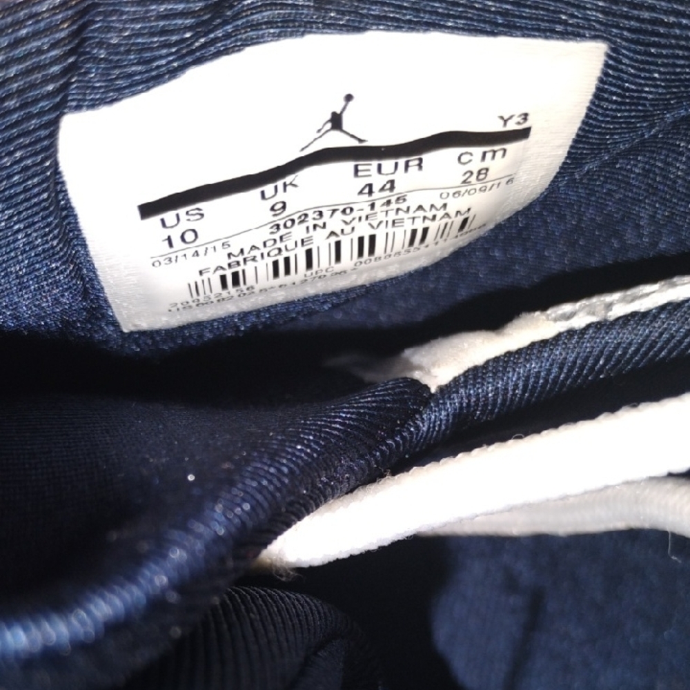 Air Jordan 9 Retro “Flint Grey / French Blue” – White and Navy Athletic Sneakers - Picture 12 of 12